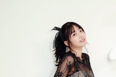 天羽希純、美スタイル際立つシースルワンピ