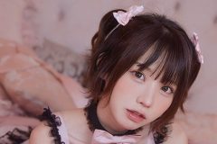 えなこ、リボンとフリフリで魅惑の美貌