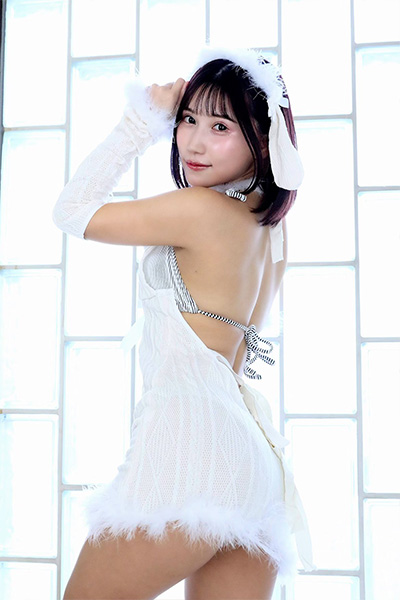 朝比奈りる、純白バニーでメリハリ美スタイルの画像3