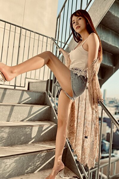 街山みほ、艶光るスレンダー美脚の画像2