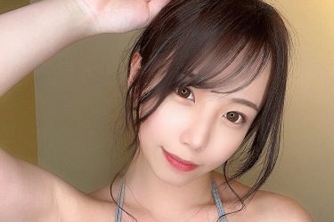 乙陽葵、三角ビキニから溢れる特大の乙パイ