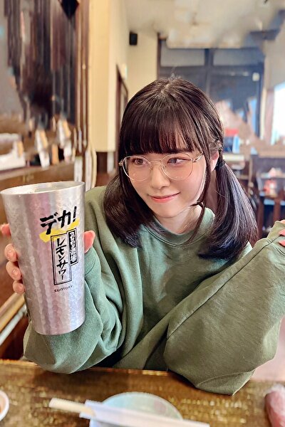 東雲うみ、酒豪女子はムッチリ美ボディの画像2