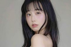 くりえみ、純白ランジェリーの芸術的美ボディ