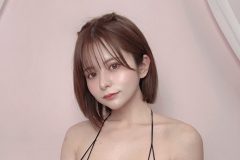 紅羽祐美、メロメロの極小水着ショット