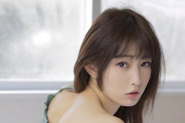 美輪咲月、ぷりぷりヒップのバックショット