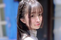 瀬戸ローズ、超ミニスカから桃ヒップ