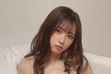 紅羽りお、フェチ度高めの「ん?」な美脚
