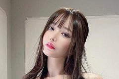 イヨリーヌ、ほぼ裸のスケスケワンピ