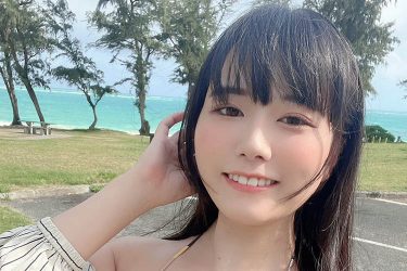 東雲うみ、妄想ふくらむビキニショット