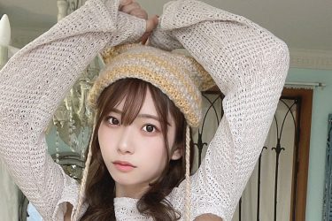 紅羽りお、キュートにチラ⁈っと大開放