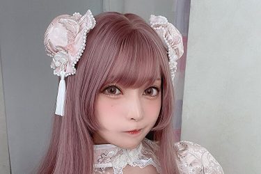 宮本彩希、優雅に美しいドレッシーショット