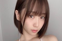 伊織もえ、白ビキニの美スタイルに「好き」の大合唱