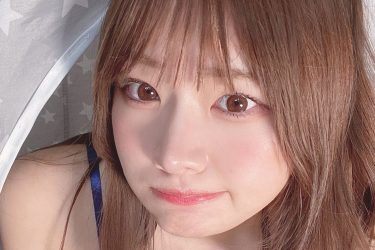 白川のぞみ、ひょっこりと白ふわ美谷間
