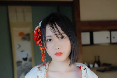 夜道雪、着崩しランジェリーで極上ボディ