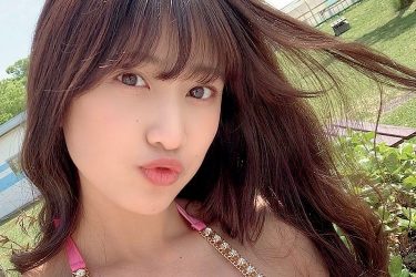 岡本杷奈、情熱の超立体美バスト