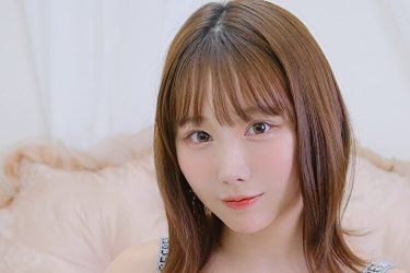 日向葵衣、スポーティなむちもちボディ