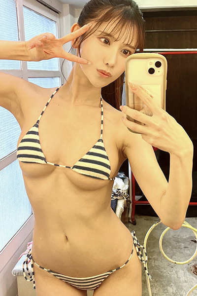 「K-1 GIRLS」新メンバー・名取くるみ、極小ビキニでハミパイの画像2