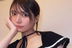 似鳥沙也加、愛らしく生ブラ