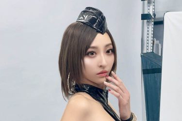 緒方咲、抜群のプロポーションに「CGかと思った」の声