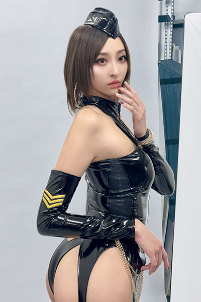 緒方咲、抜群のプロポーションに「CGかと思った」の声の画像2