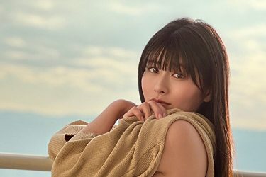 ちとせよしの、上も下も出まくり…眼福の脱ぎ姿