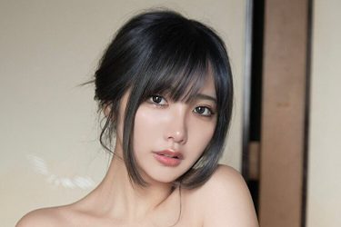 yunocy、はだけ浴衣美女のこんもりバスト