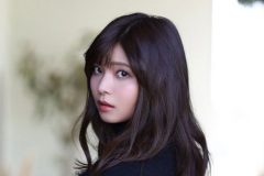 西谷麻糸呂、麗しく大胆な透けヒップ