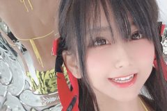 柳丸、WARNINGビキニの豪快自撮り