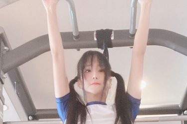 柳丸、10点満点越えのニプレス大開脚