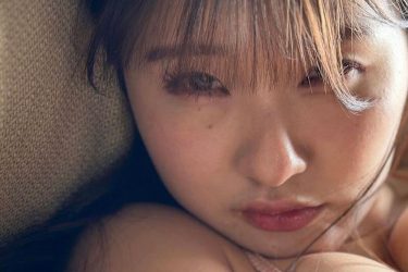 原つむぎ、妖艶こんもりバストでスレッズ初投稿