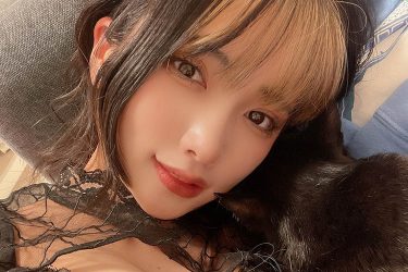 yunocy、えぐすぎる美胸と美貌