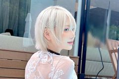 篠崎こころ、ひた透け美ヒップ