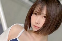 えなこ、濡れピタ競泳スタイルで夏の大祭典宣言