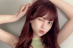 竹内星菜、キュートな美くびれボディ