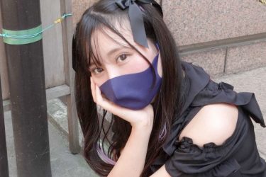 橋本ひかり、路上美女の舌ピと下着