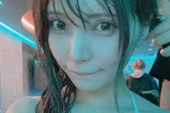 似鳥沙也加、汗だく姿にファンの期待高まる