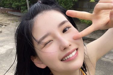 森嶋あんり、爽やかピースのビキニ美女