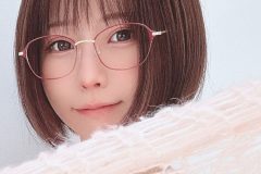 えなこ、無邪気に大胆ちょっとだけ露出