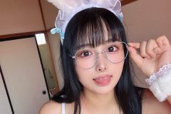 浅川まりな、和室の色っぽウサ耳メイド