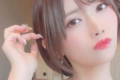 相良ましろ、熱海のランジェリー美女