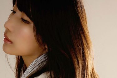 琴井ありさ、上品に絶品むっちりヒップ