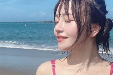 大嶋みく、微笑みのグラマラスボディ