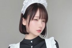 けんけん、帯ブラで怪訝なメイド