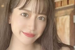 桜りん、透けランジェリーの美女