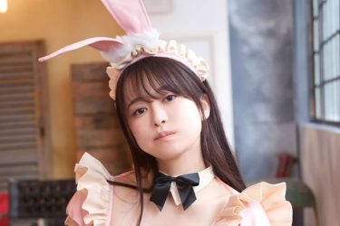 伊藤しずな、不機嫌なバニー