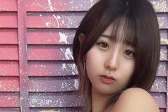 やしろじゅり。ローアングルで色っぽく