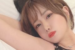 相良ましろ、誘惑の猫耳ランジェリー