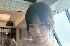 メイリ、抱えきれないバスト