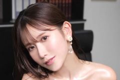 名取くるみ、オイリーでズリ落ちそう