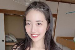 天羽希純の「でこだし」バストアップ